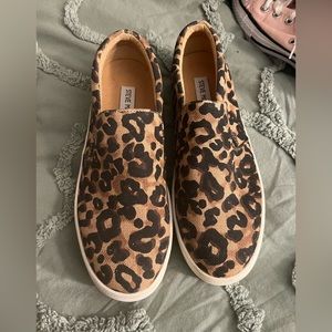 Cheetah print Steven madden flats